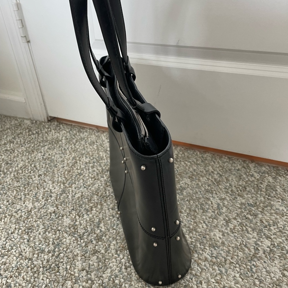 Tod’s handbag authentic